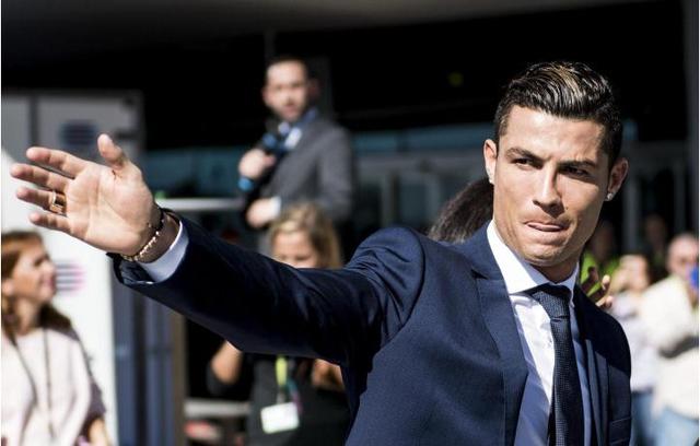 半场战报：热那亚1-1维罗纳，洛伦佐-科隆博建功，拉菲克-贝尔加利破门（半场战况：热那亚1-1维罗纳，洛伦佐-科隆博破门，拉菲克-贝尔加利也进球）