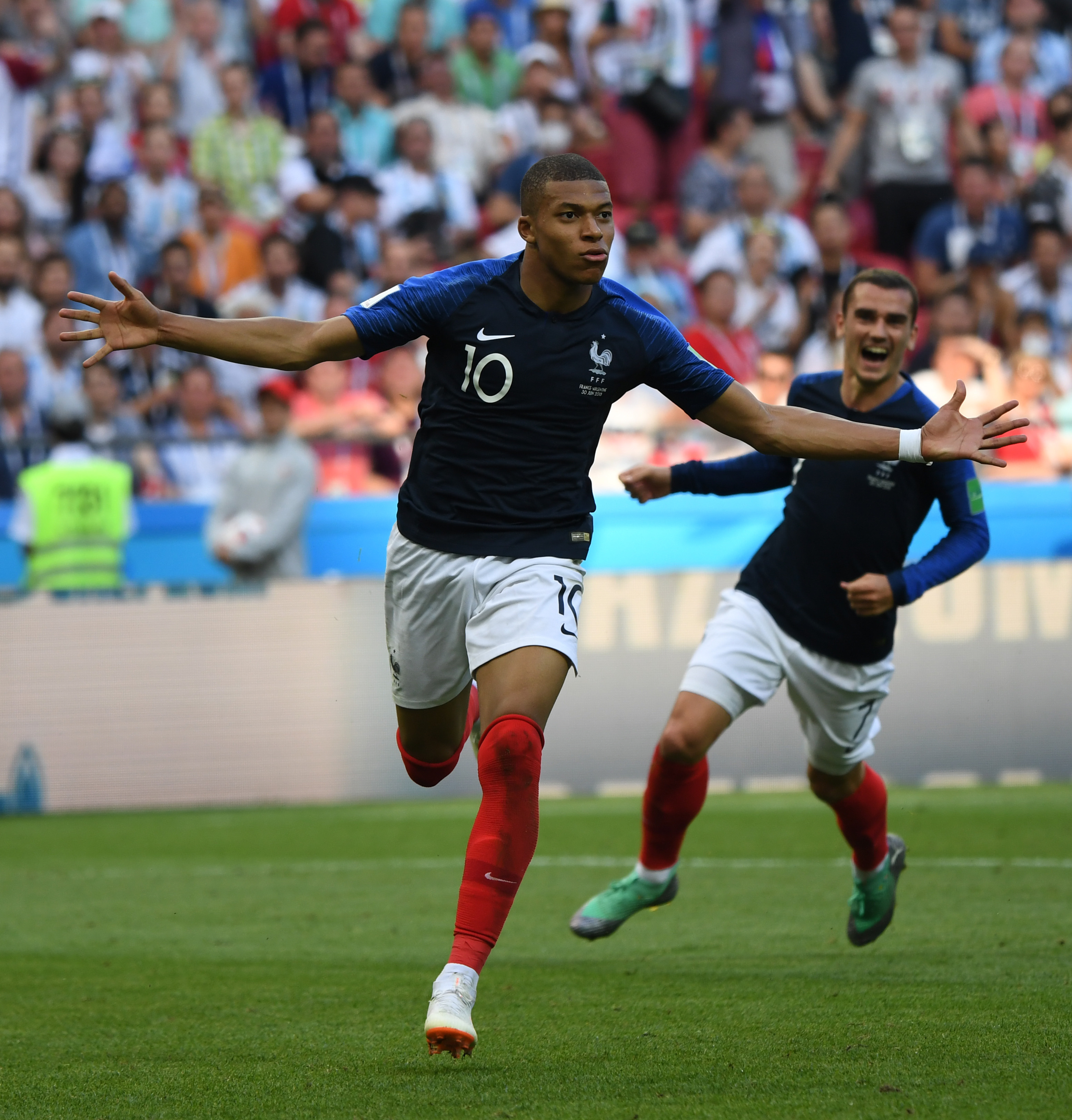 德国杯八分之一决赛对阵：多特vs药厂，柏林联合vs拜仁（德国杯1／8决赛对阵出炉：多特对阵药厂，柏林联合迎战拜仁）