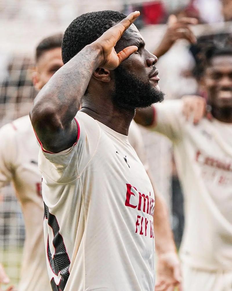 塔帅：热苏斯和哲凯能带来不同价值，马杜埃凯和萨卡特点互补（塔帅：热苏斯与哲凯各具价值，马杜埃凯与萨卡互为补充）