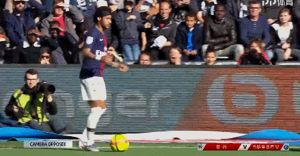 莫雷托：米兰没考虑签回蒂亚戈-席尔瓦，弗鲁米嫩塞也不想卖（莫雷托：米兰无意回购蒂亚戈-席尔瓦，弗鲁米嫩塞亦无出售意向）