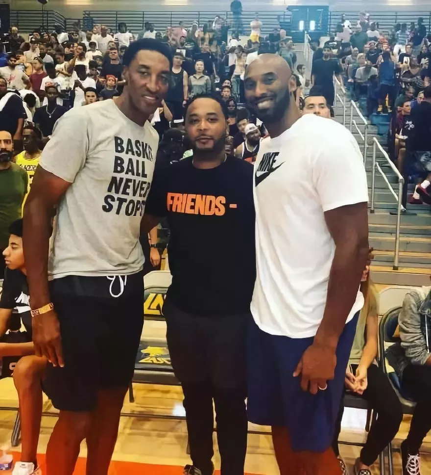 篮球湖人球员连续三场得分上双（湖人球员连续三场砍下两位数得分）