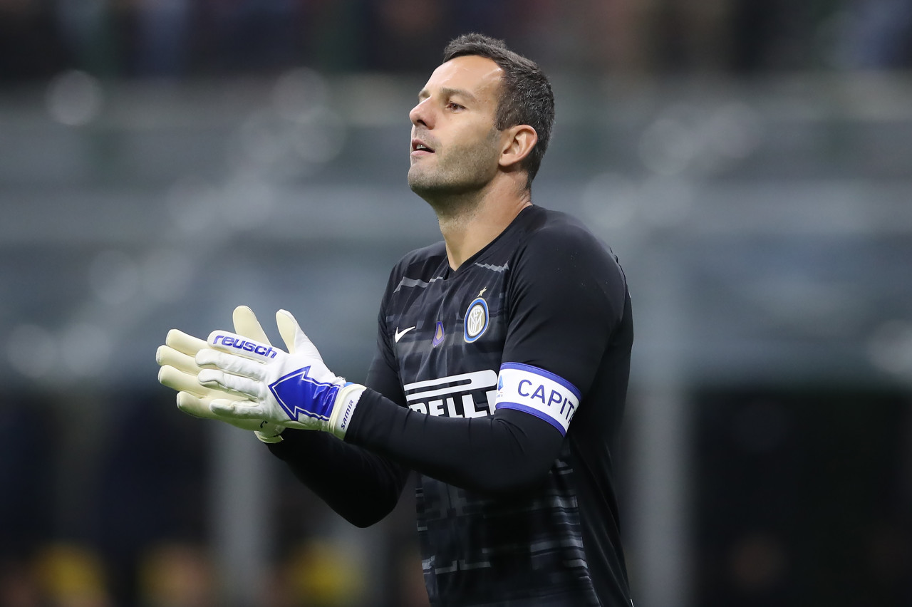 直接打爆了开拓者防线！活塞内线新星的统治力真是相当惊人？（活塞内线新星强势碾压开拓者防线，统治力爆表）