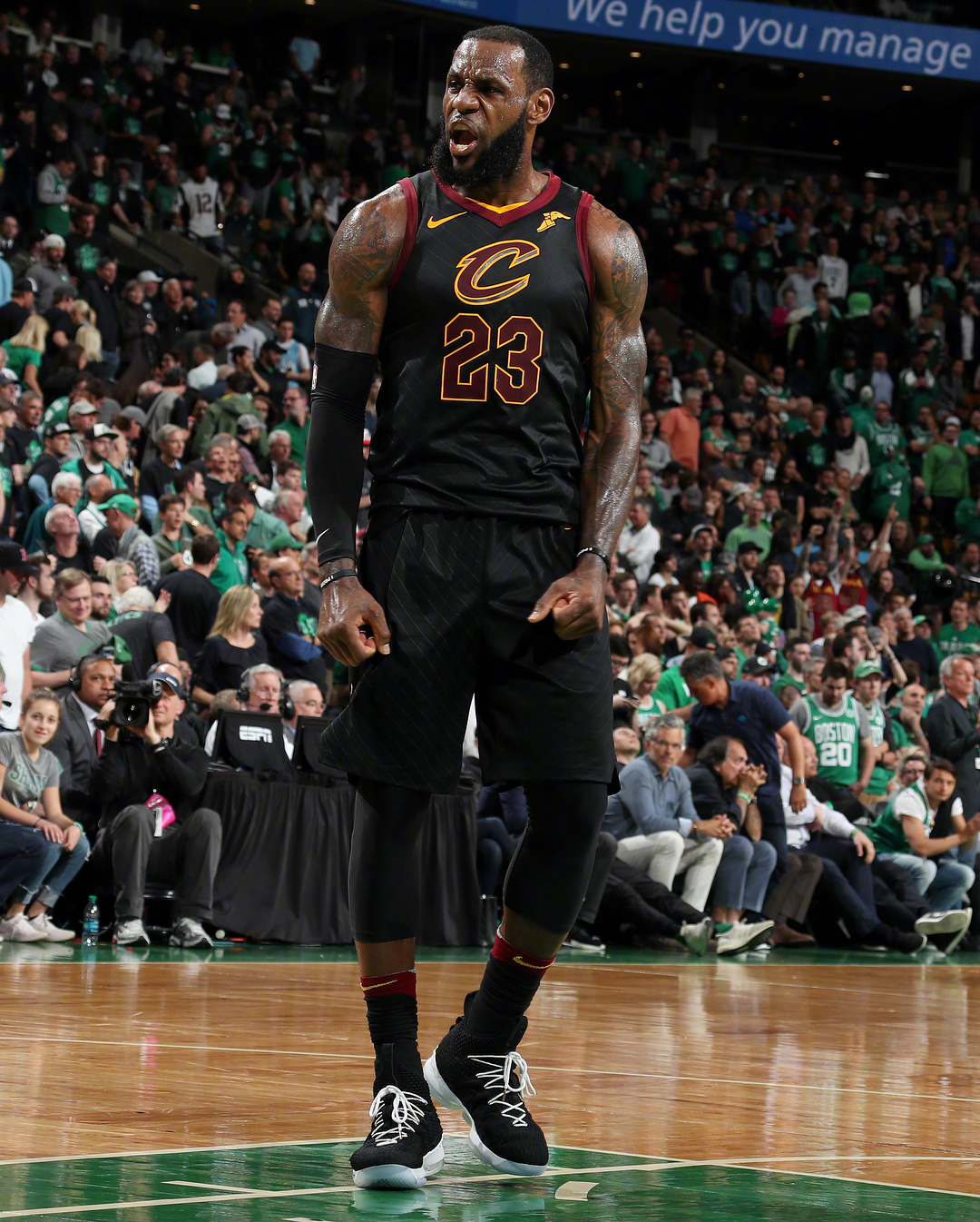 奥运冠军、世界冠军助力羽毛球公益活动（奥运与世锦赛冠军携手助阵羽毛球公益）