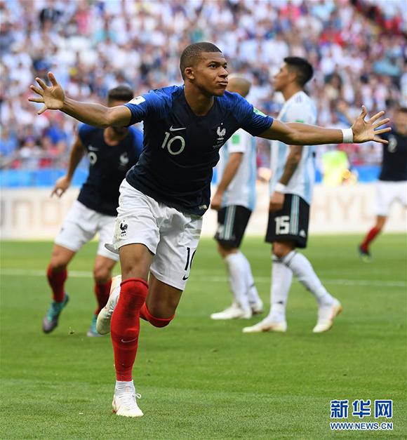 詹俊：感觉意大利能赢北爱尔兰，但能否过威尔士或波黑不好说（詹俊：意大利赢北爱有望，但能否闯过威尔士或波黑仍难说）