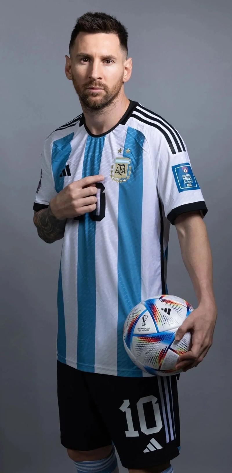 太阳报：狼队球迷团体将在对阵曼联前晚进场15分钟抗议老板（《太阳报》：狼队球迷组织拟在战曼联时晚入场15分钟抗议俱乐部老板）