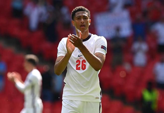 率队首次进亚冠！官方：成都蓉城授予徐正源“功勋主教练”称号（官方宣布：徐正源获授成都蓉城“功勋主教练”，率队历史性闯入亚冠）