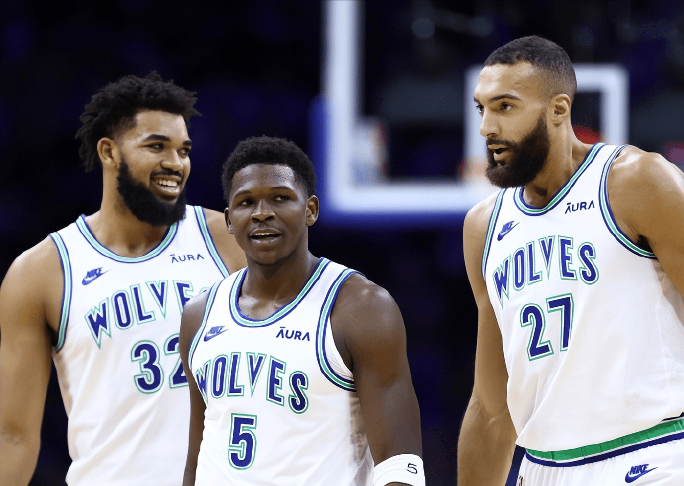 北京国安队获足协杯赛冠军，贺信来了！（北京国安捧起足协杯冠军，贺信送达！）