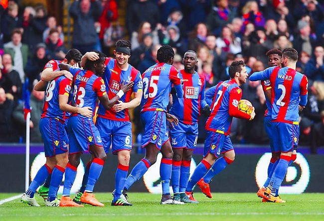 梅婷一家四口前往伯纳乌观战皇马vs尤文，女儿表示看完有点困（梅婷携一家四口现身伯纳乌观战皇马对尤文，女儿直言赛后有些犯困）