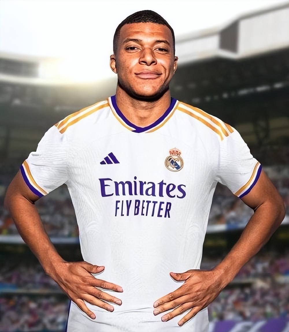 仅相隔3年，菲利佩以球员和主帅身份代表弗拉门戈两夺解放者杯（三年内，菲利佩先球员后主帅，携弗拉门戈两度称雄解放者杯）