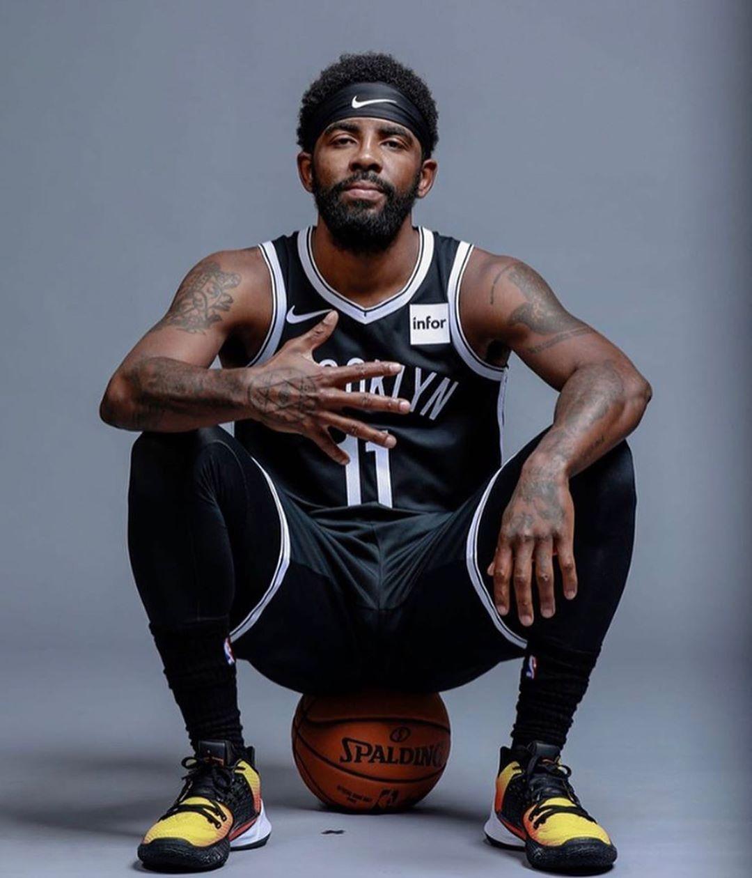 艾顿：我来湖人是填补空缺的，他们长期缺少攻守兼备的大个子（艾顿：加盟湖人是为补短板，球队长期缺少攻防一体的内线）