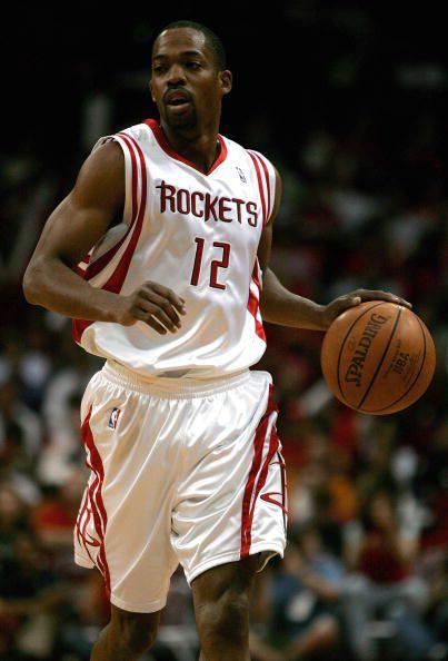 迪亚巴特成为本赛季半场贡献10分10板且100%命中率首人（迪亚巴特成本季首位半场砍下10分10板并保持100%命中率的球员）