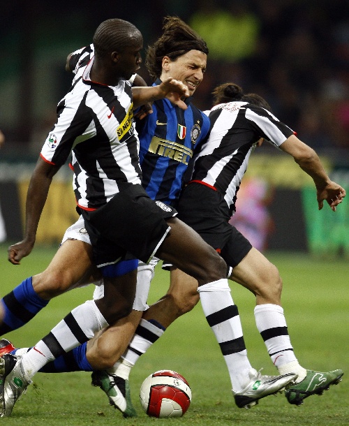 篮球界新星的崛起：贾马尔·穆雷的卓越表现（篮球新星冉冉升起：贾马尔·穆雷的高光表现）