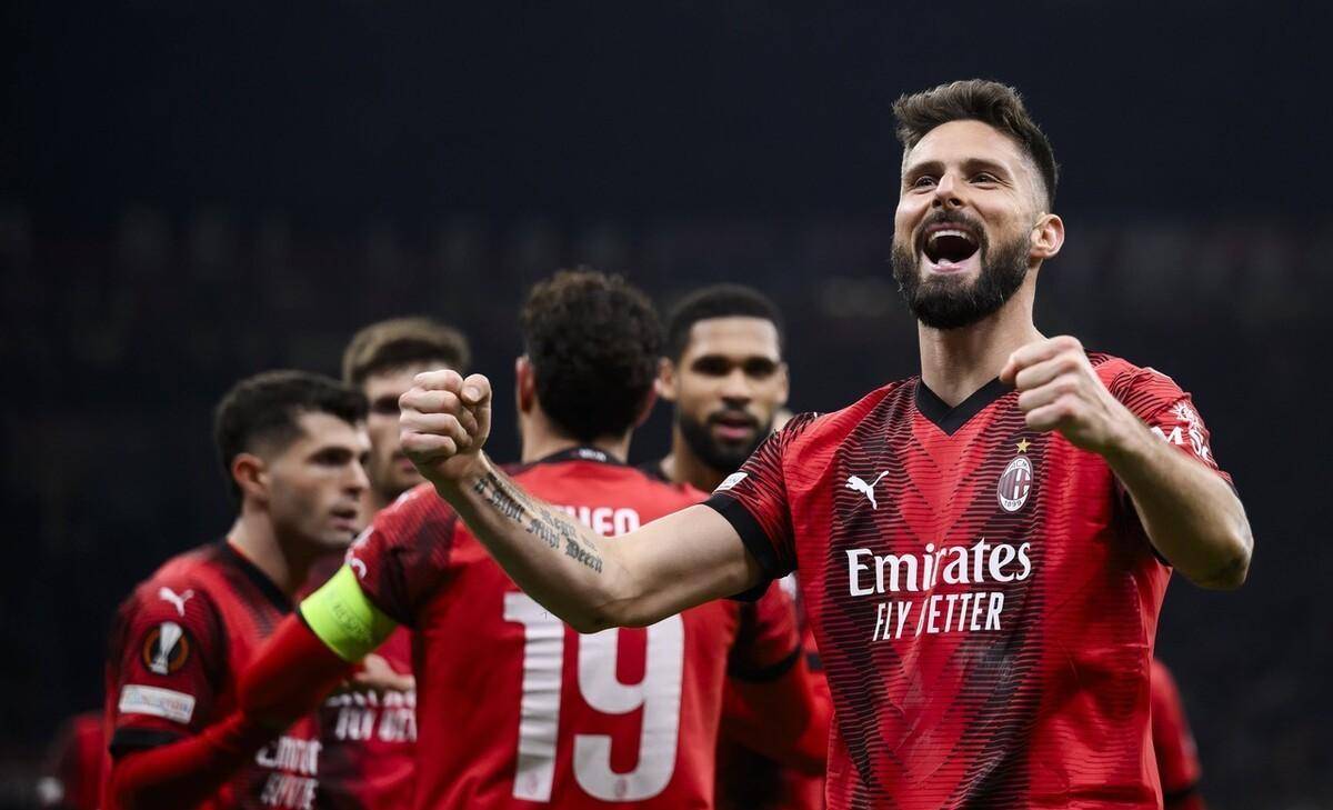 中央海岸水手vs奥克兰FC首发：西奥菲勒斯、罗杰森出战（中央海岸水手迎战奥克兰FC首发出炉：西奥菲勒斯、罗杰森先发登场）