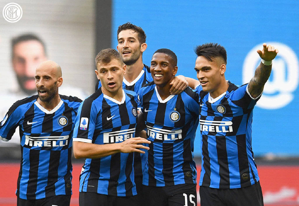 半场战报：博洛尼亚1-2克雷莫内塞，奥尔索利尼点射，瓦尔迪、帕耶罗破门（半场综述：博洛尼亚1-2落后克雷莫内塞，奥尔索利尼点球命中，瓦尔迪、帕耶罗建功）