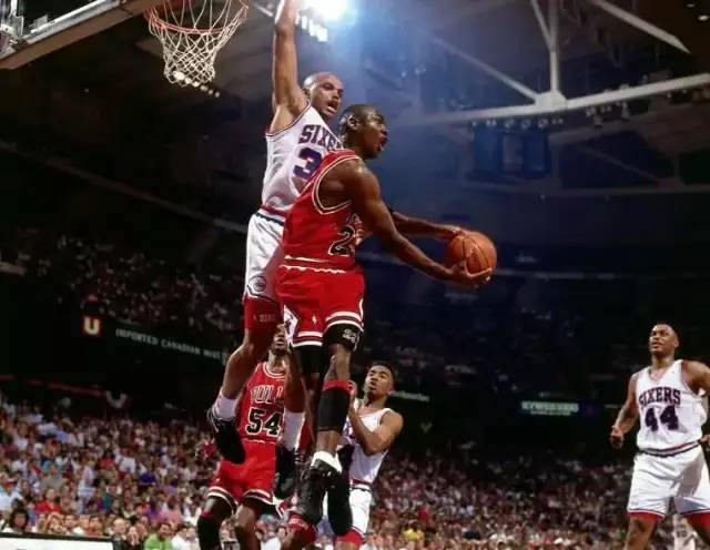 葡超战报：阿格霍瓦双响，波尔图3-1阿马多拉之星（葡超：阿格霍瓦梅开二度，波尔图3-1力克阿马多拉之星）