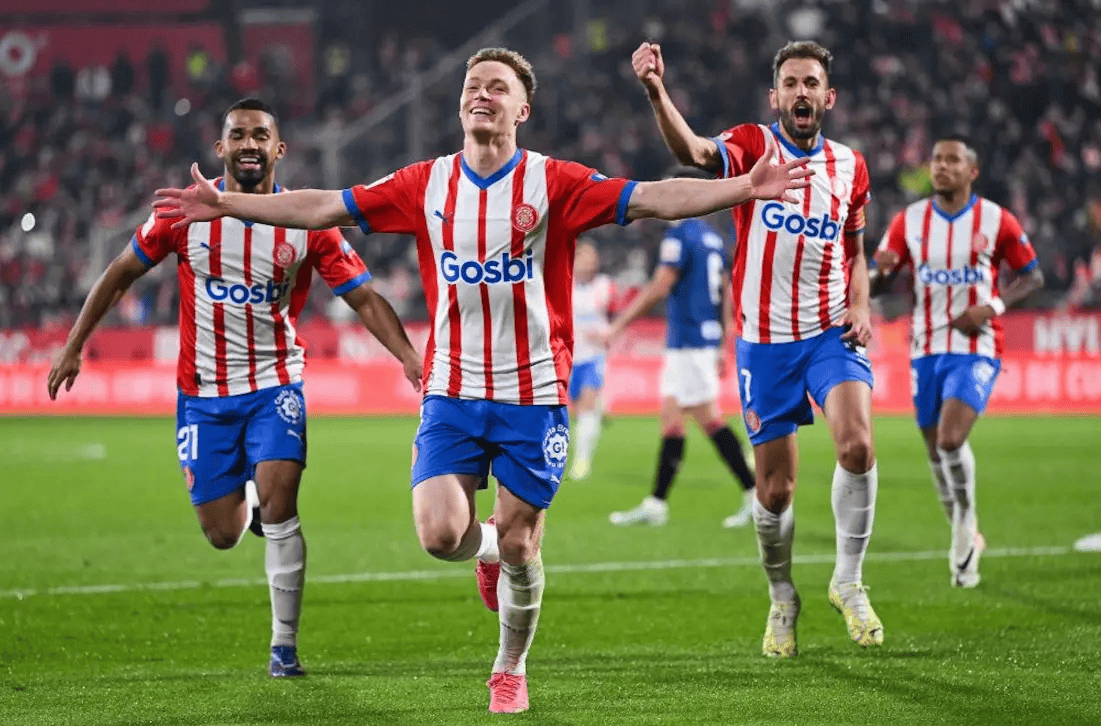 杰伦-约翰逊单赛季5次三双&生涯7次三双 成为老鹰队史三双王（杰伦-约翰逊单季5次、生涯7次三双 加冕老鹰队史三双王）