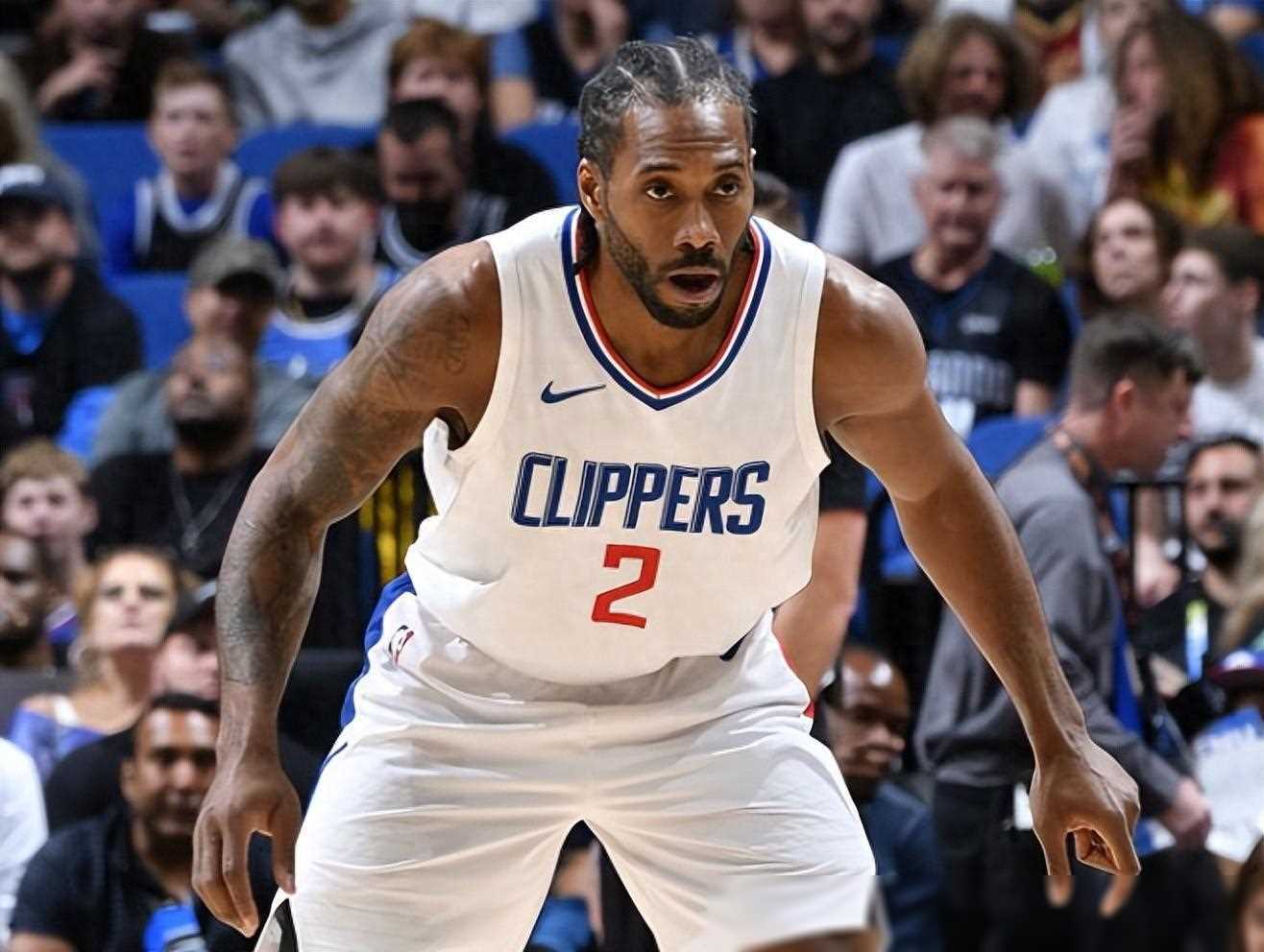 图片报：拜仁三将晒AI生成胡子照片，参与活动呼吁关注男性健康（图片报：拜仁三将晒AI胡须照，参与公益活动呼吁关注男性健康）