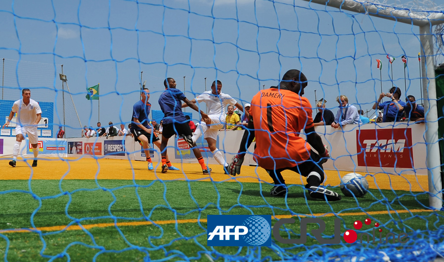 篮球比赛最容易被忽略的细节（篮球赛场上那些容易被忽视的细节）