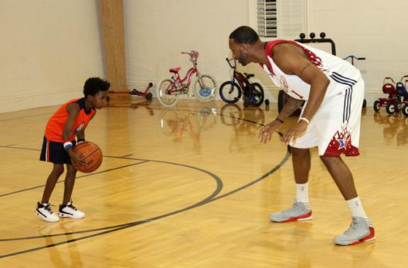 亚冠精英东亚区最新积分榜：海港继续垫底，成都跌至倒数第二（亚冠精英东亚区积分更新：海港依旧垫底，成都下滑至倒数第二）