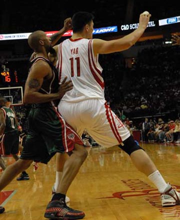 阿森纳2-0布伦特福德 梅里诺、萨卡建功（阿森纳2-0力克布伦特福德 梅里诺与萨卡各下一城）