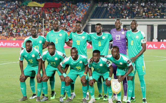 独行侠官方：后卫丹特·埃克萨姆成功接受右膝手术（独行侠官宣：后卫丹特·埃克萨姆右膝手术顺利完成）