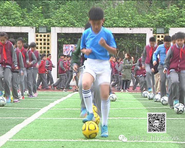 每体：阿劳霍缺席今日训练，巴萨相信今天的缺席影响不会太大（每体：阿劳霍未参加今天的训练，巴萨称影响有限）