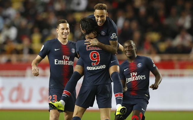 一日红魔终身红魔，曼联给德赫亚送上生日祝福，本人回复❤️（红魔情不改！曼联为德赫亚送上生日祝福，德赫亚以爱心回应）