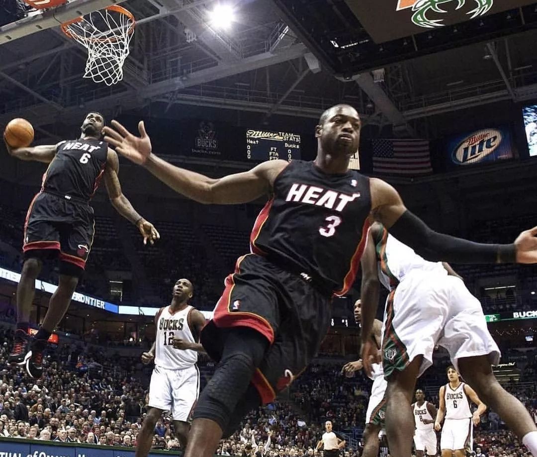 哈里森·巴恩斯成马刺队史最老30+5+5且命中5三分球员（哈里森·巴恩斯成为马刺史上最年长拿下30+5+5且命中5记三分的球员）